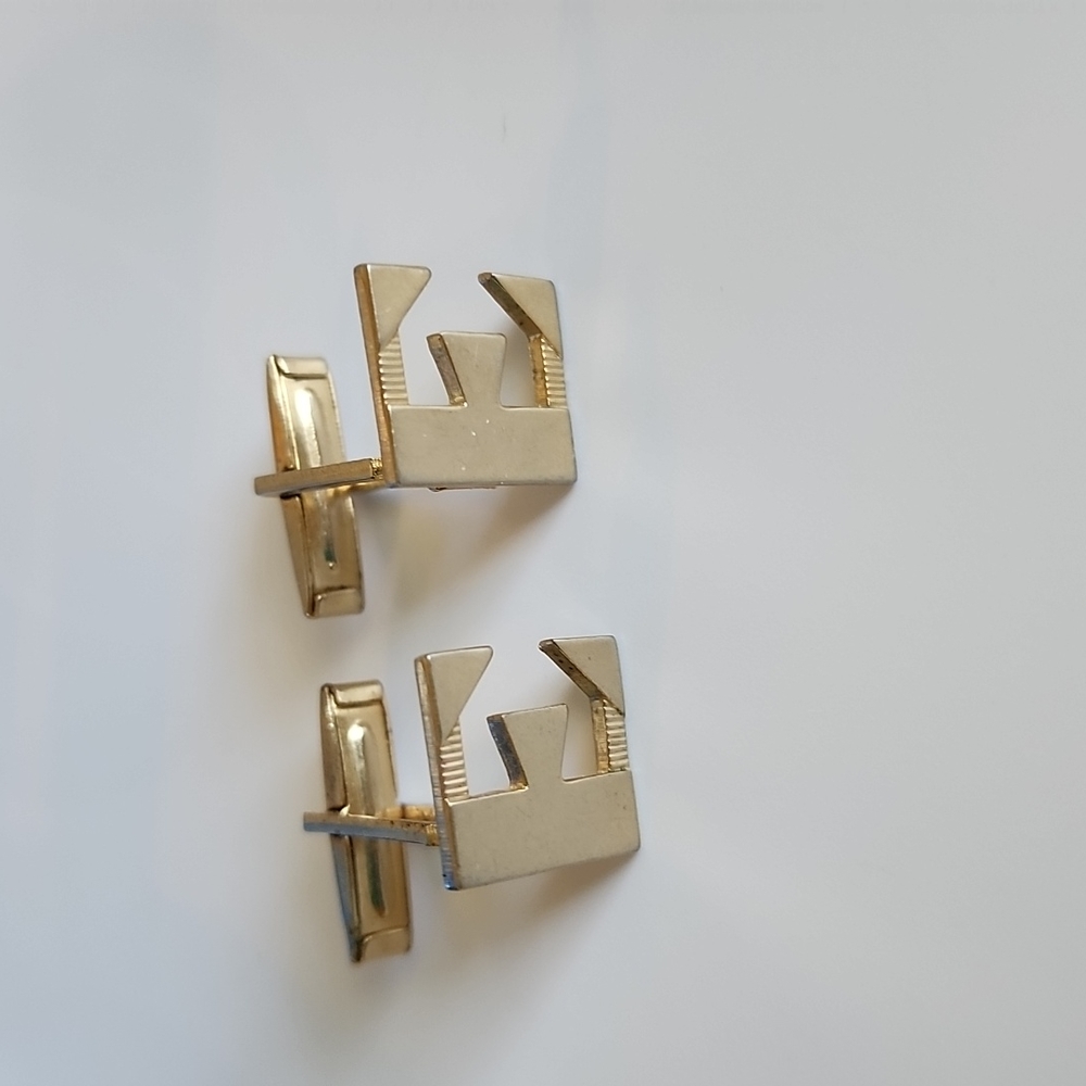 Vintage E Cufflinks - image 1